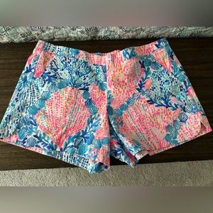 Lily Pulitzer ocean view shorts Large